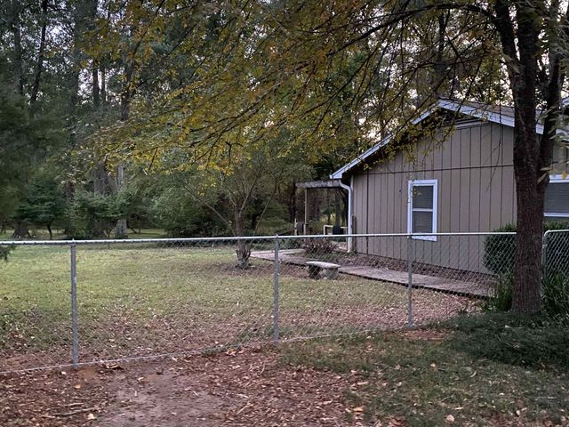 7585 Skipper Lane, Tallahassee, FL 32317