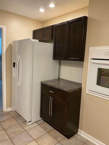 7585 Skipper Lane, Tallahassee, FL 32317