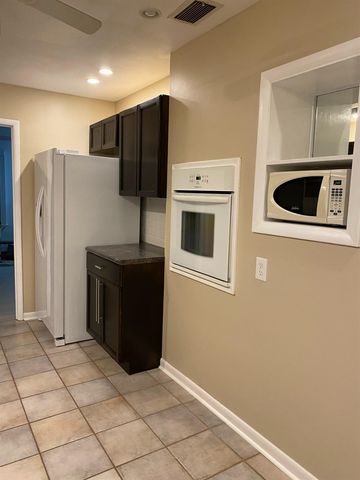 7585 Skipper Lane, Tallahassee, FL 32317