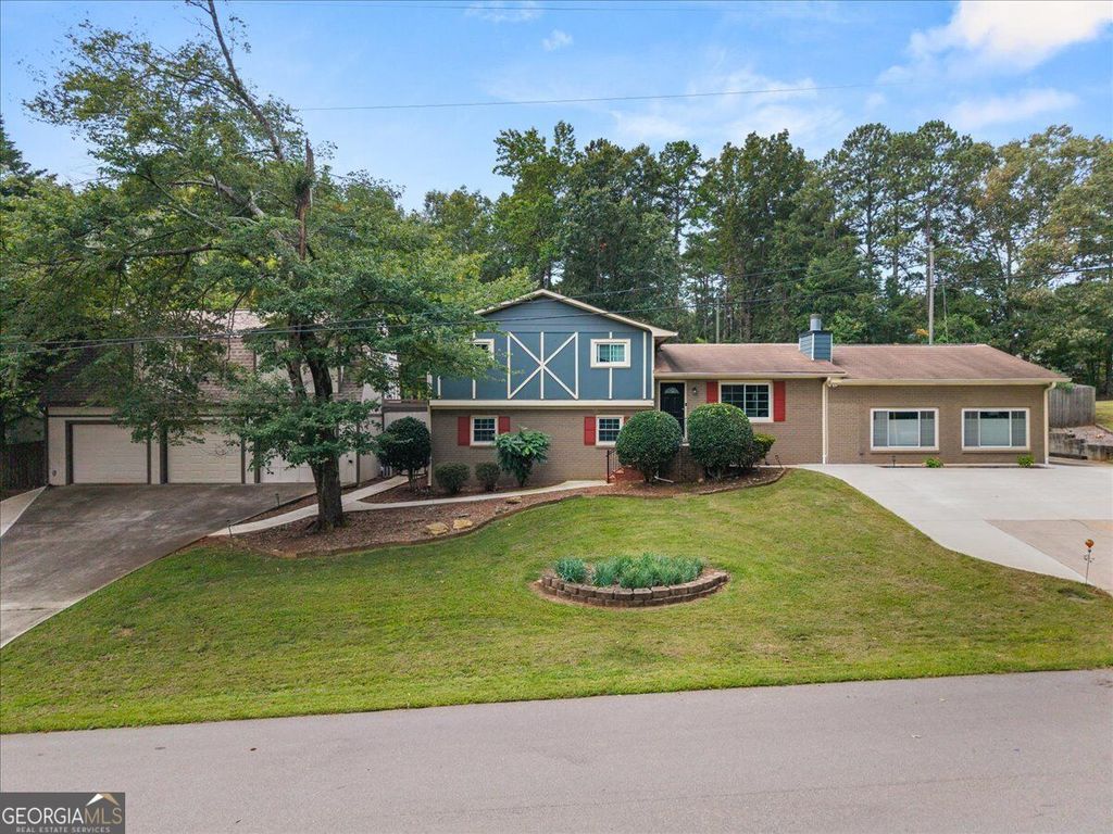 6054 Dogwood Circle, Buford, GA 30518 — exterior