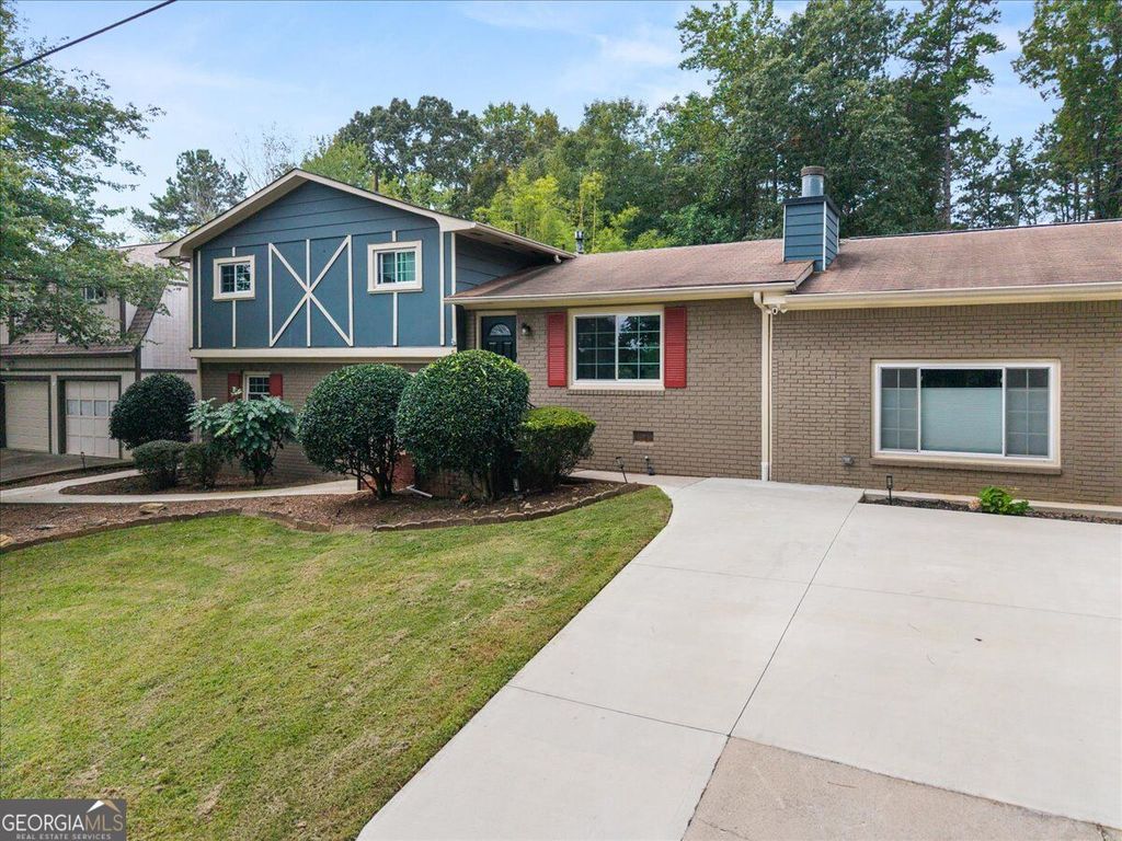 6054 Dogwood Circle, Buford, GA 30518 — photo 5