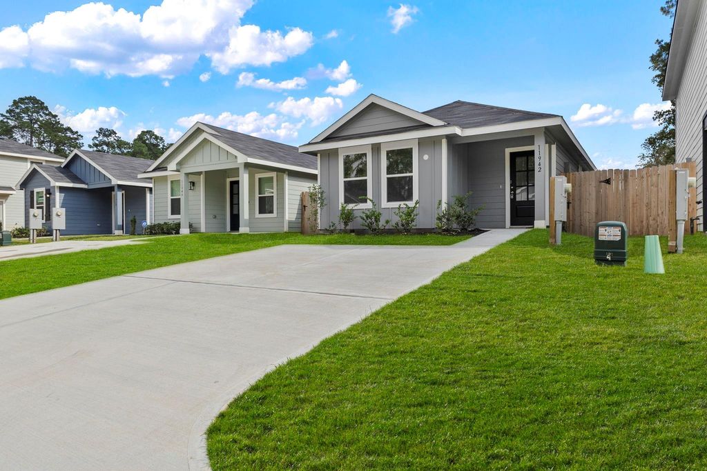 11942 Detar Court, Willis, TX 77378