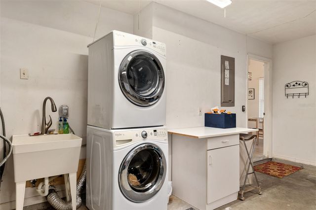 2333 NW 41ST AVENUE, Gainesville, FL 32605