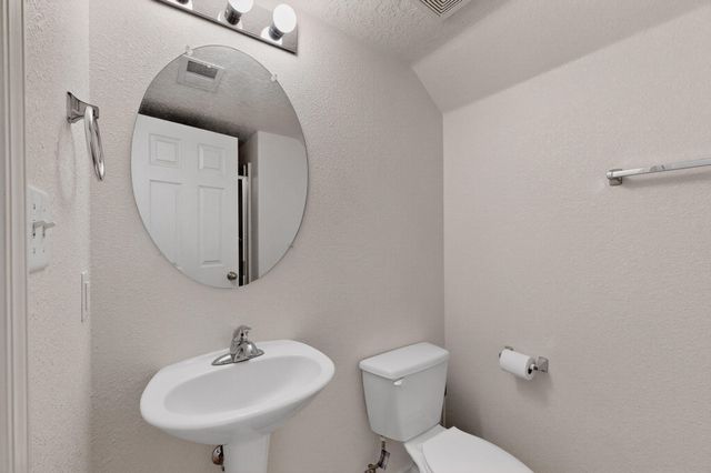 10224 CRISTALINO Road SW, Albuquerque, NM 87121