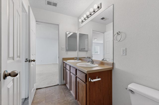 10224 CRISTALINO Road SW, Albuquerque, NM 87121