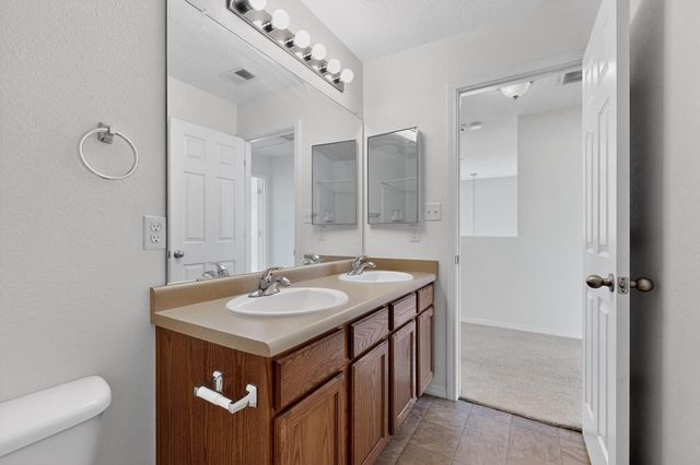 10224 CRISTALINO Road SW, Albuquerque, NM 87121