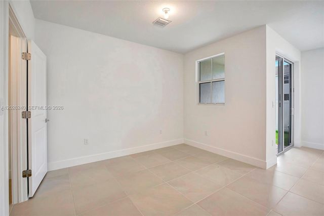 129 SW 171st Way, Pembroke Pines, FL 33027