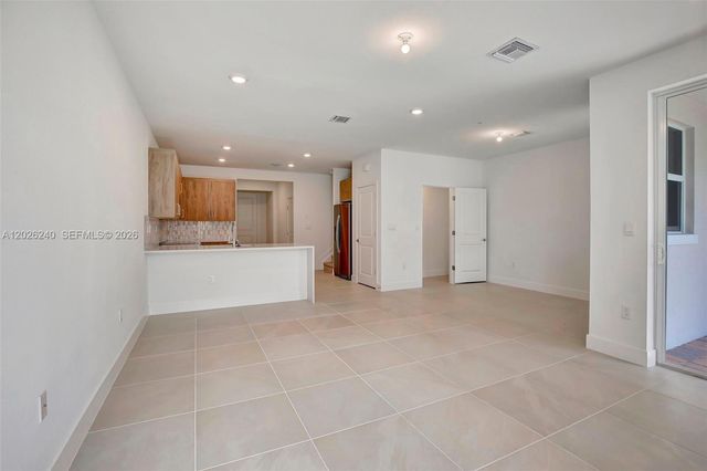 129 SW 171st Way, Pembroke Pines, FL 33027
