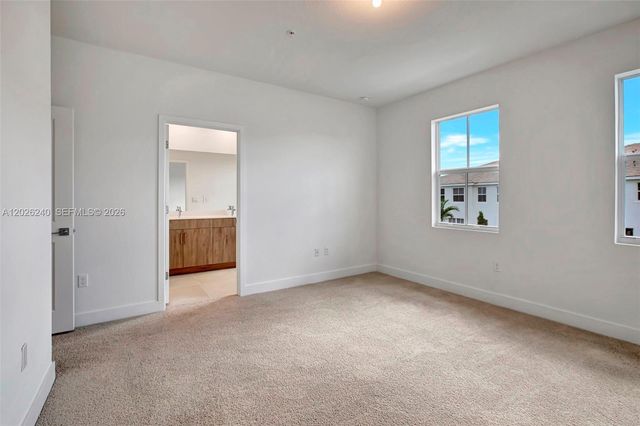 129 SW 171st Way, Pembroke Pines, FL 33027