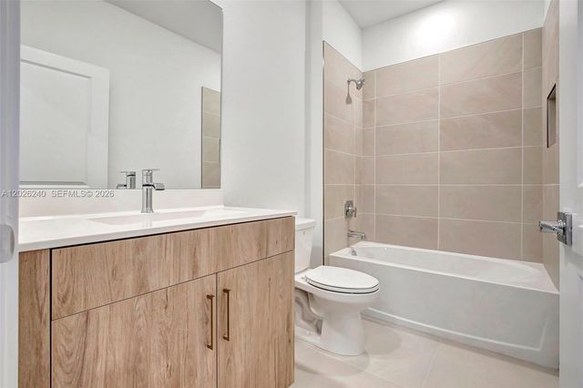 129 SW 171st Way, Pembroke Pines, FL 33027