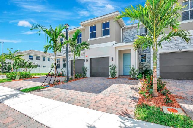 129 SW 171st Way, Pembroke Pines, FL 33027