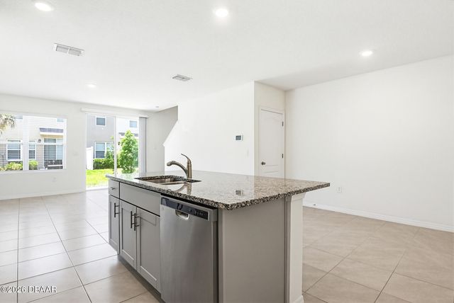 64 Bella Oaks Drive, Port Orange, FL 32129
