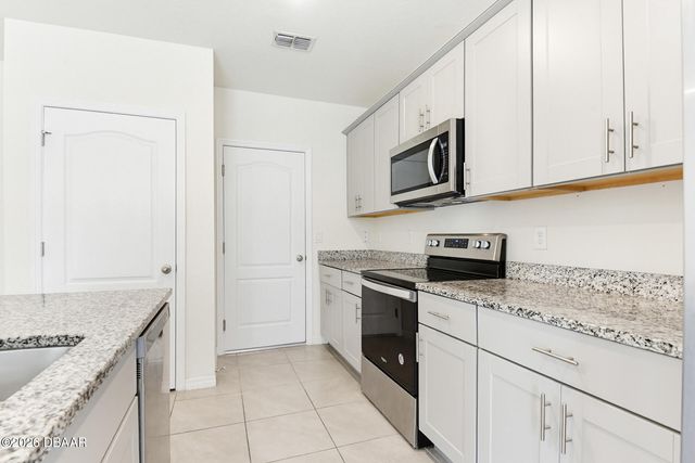 64 Bella Oaks Drive, Port Orange, FL 32129