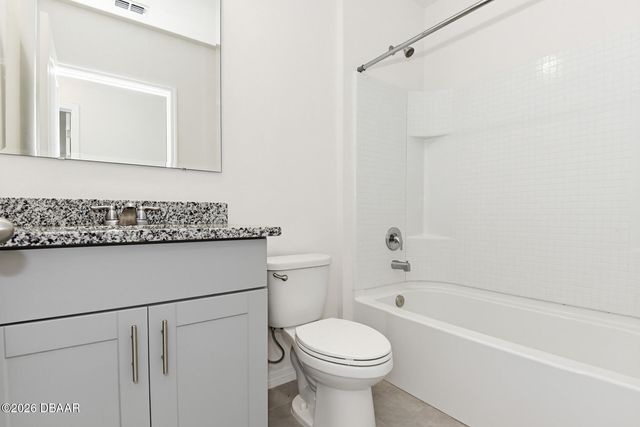 64 Bella Oaks Drive, Port Orange, FL 32129