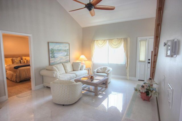 270 Bella Vista Court N 70, Jupiter, FL 33477