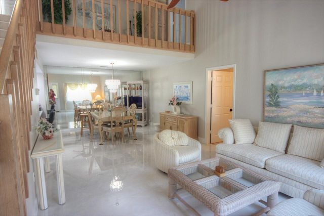 270 Bella Vista Court N 70, Jupiter, FL 33477