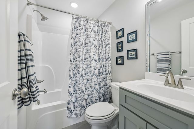 1017 Jackston Mack Way, Gallatin, TN 37066