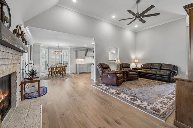 1017 Jackston Mack Way, Gallatin, TN 37066