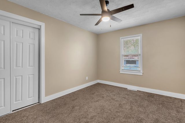 922 Hayes Street, Crown Point, IN 46307