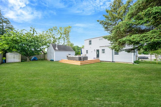 234 6th Avenue, West Babylon, NY 11704