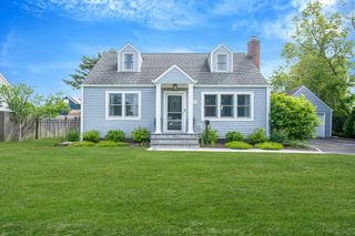 234 6th Avenue, West Babylon, NY 11704