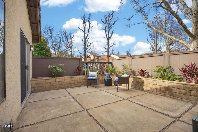 25702 Vista Fairways Drive, Valencia, CA 91355