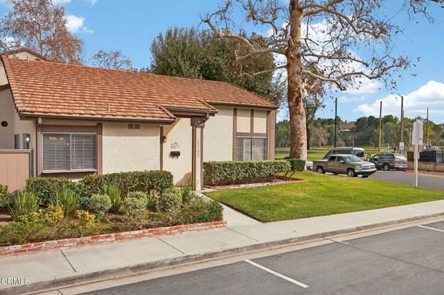 25702 Vista Fairways Drive, Valencia, CA 91355