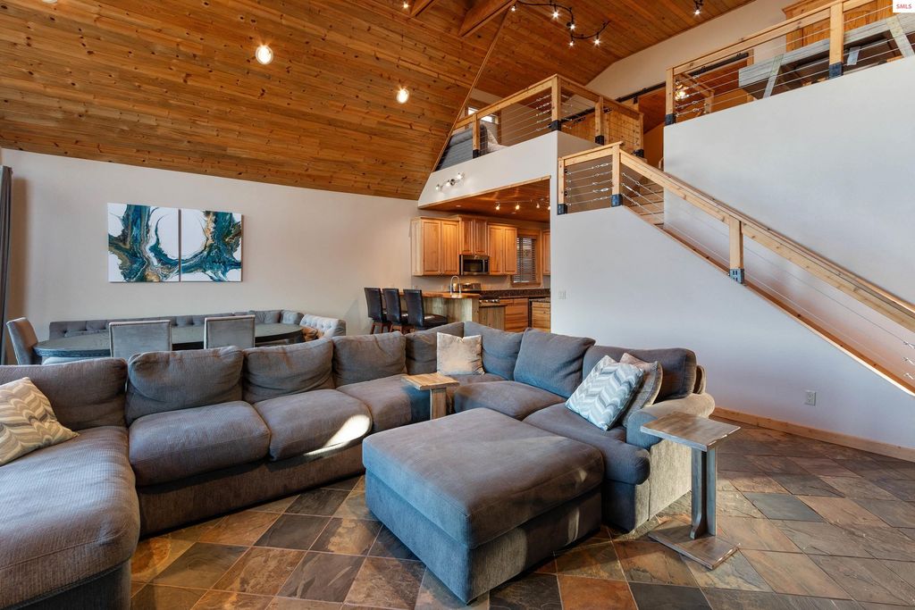 23 Lakewood Avenue, Sagle, ID 83860 photo 5