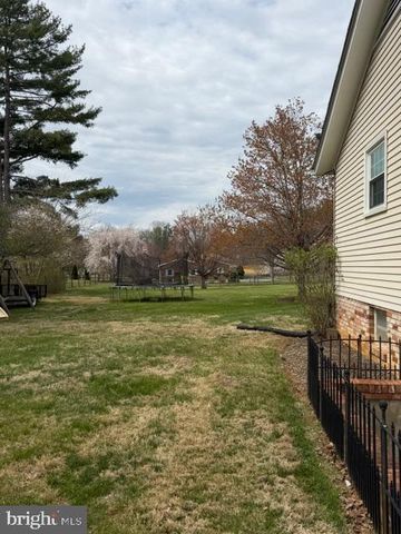 6774 GRAYS MILL RD, Warrenton, VA 20187