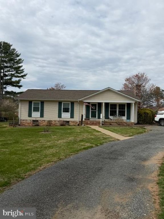 6774 GRAYS MILL RD, Warrenton, VA 20187