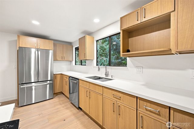 25529 SE 159th Street, Issaquah, WA 98027