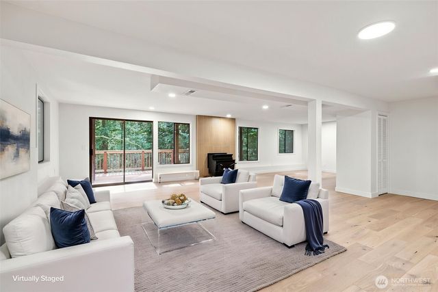 25529 SE 159th Street, Issaquah, WA 98027