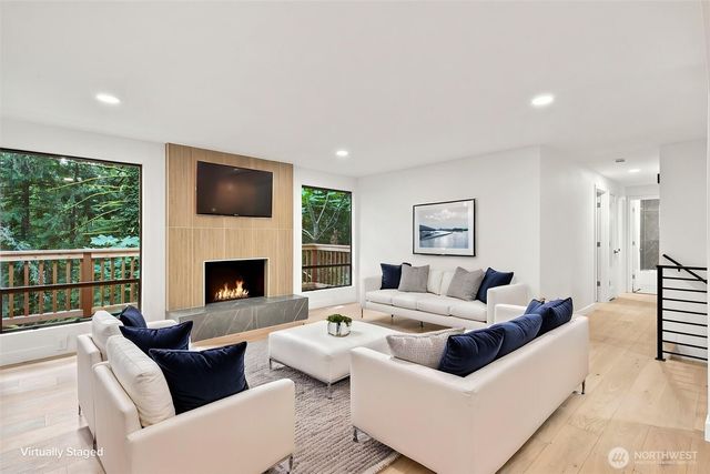 25529 SE 159th Street, Issaquah, WA 98027