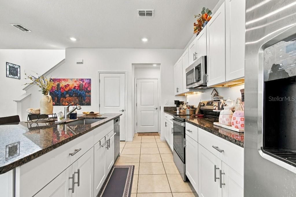 Image 5 of property listing at 10824 FANNING SPRINGS COURT, Tampa, FL 33647