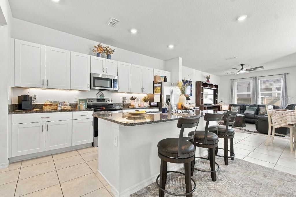 Image 8 of property listing at 10824 FANNING SPRINGS COURT, Tampa, FL 33647