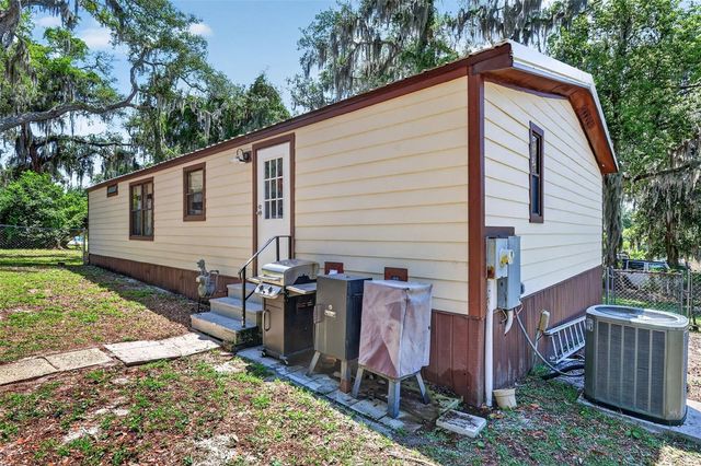 1710 INDIAN TRAIL B, Leesburg, FL 34748