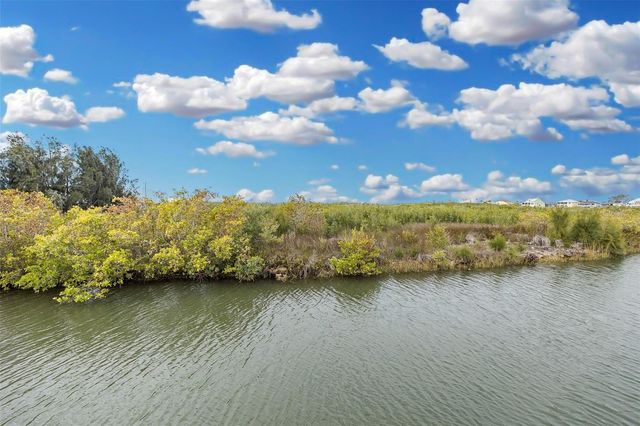 14405 BIRCH STREET, Hudson, FL 34667