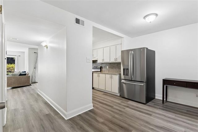 4876 Twin Lakes Trail, Atlanta, GA 30360