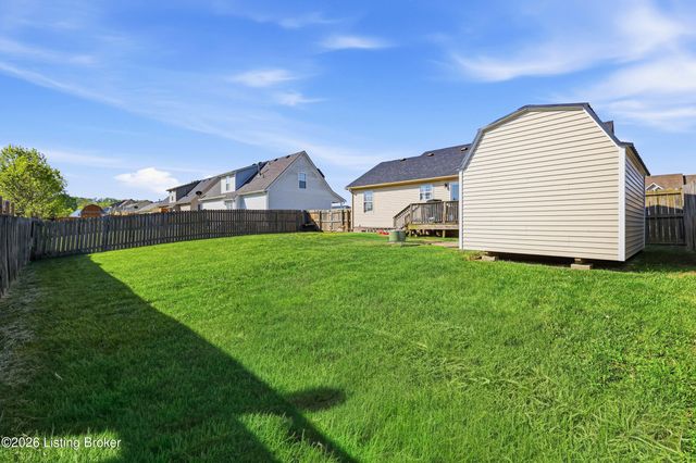 142 Pagoda Ct, Shepherdsville, KY 40165