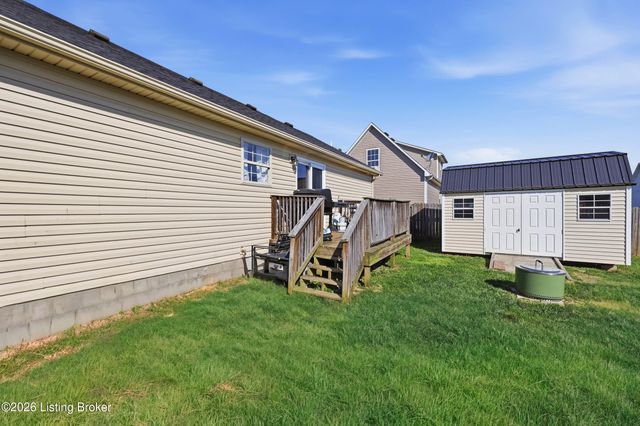 142 Pagoda Ct, Shepherdsville, KY 40165