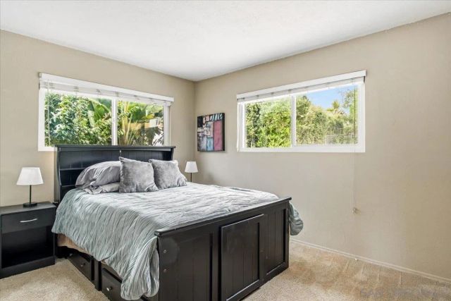 267 Hannalei Dr, Vista, CA 92083