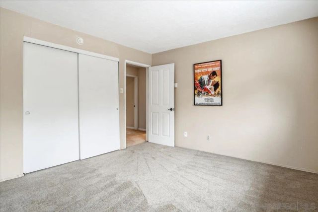 267 Hannalei Dr, Vista, CA 92083