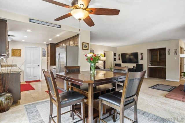 267 Hannalei Dr, Vista, CA 92083