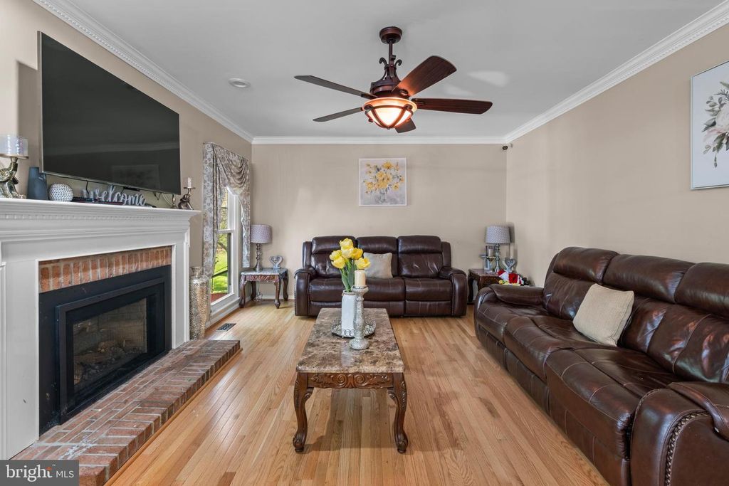 Image 11 of property listing at 10606 FORESTGATE PL, Glenn Dale, MD 20769