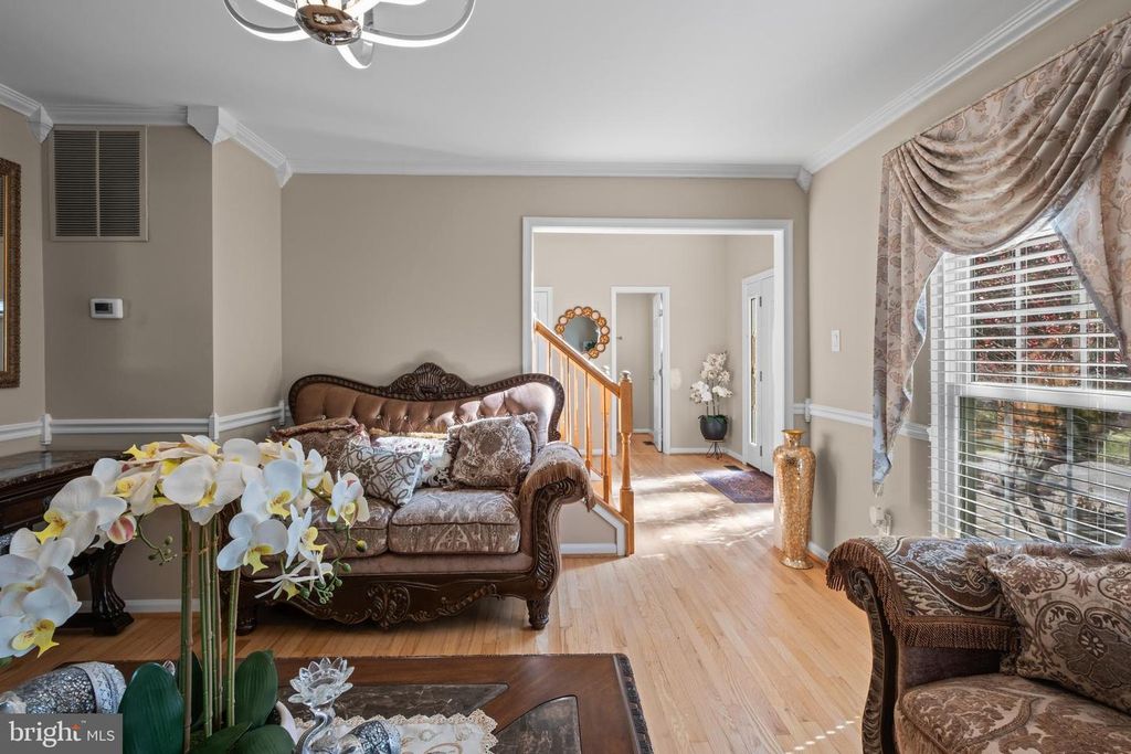 Image 17 of property listing at 10606 FORESTGATE PL, Glenn Dale, MD 20769