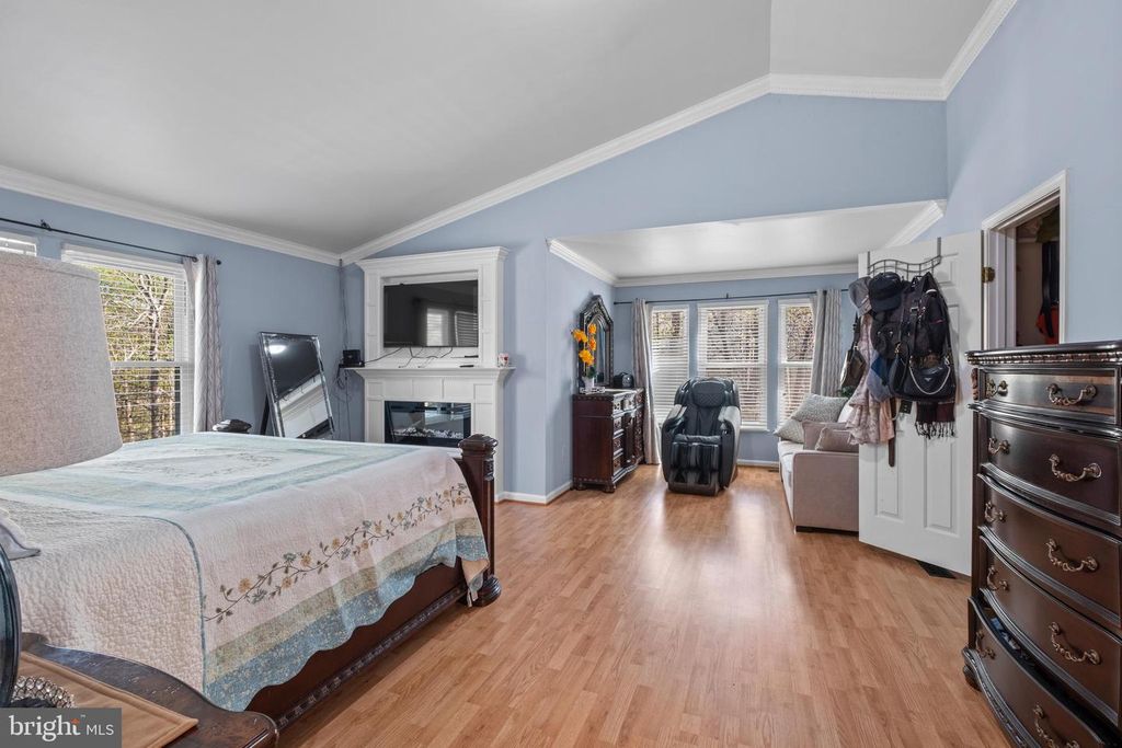 Image 23 of property listing at 10606 FORESTGATE PL, Glenn Dale, MD 20769