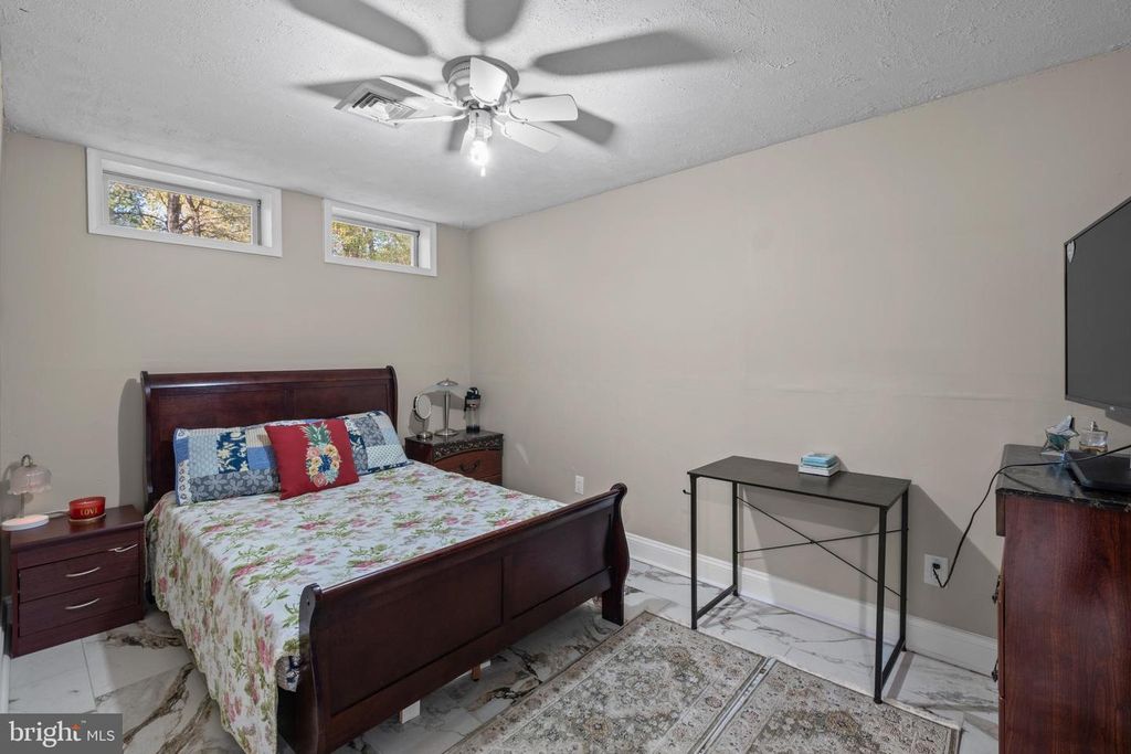 Image 31 of property listing at 10606 FORESTGATE PL, Glenn Dale, MD 20769