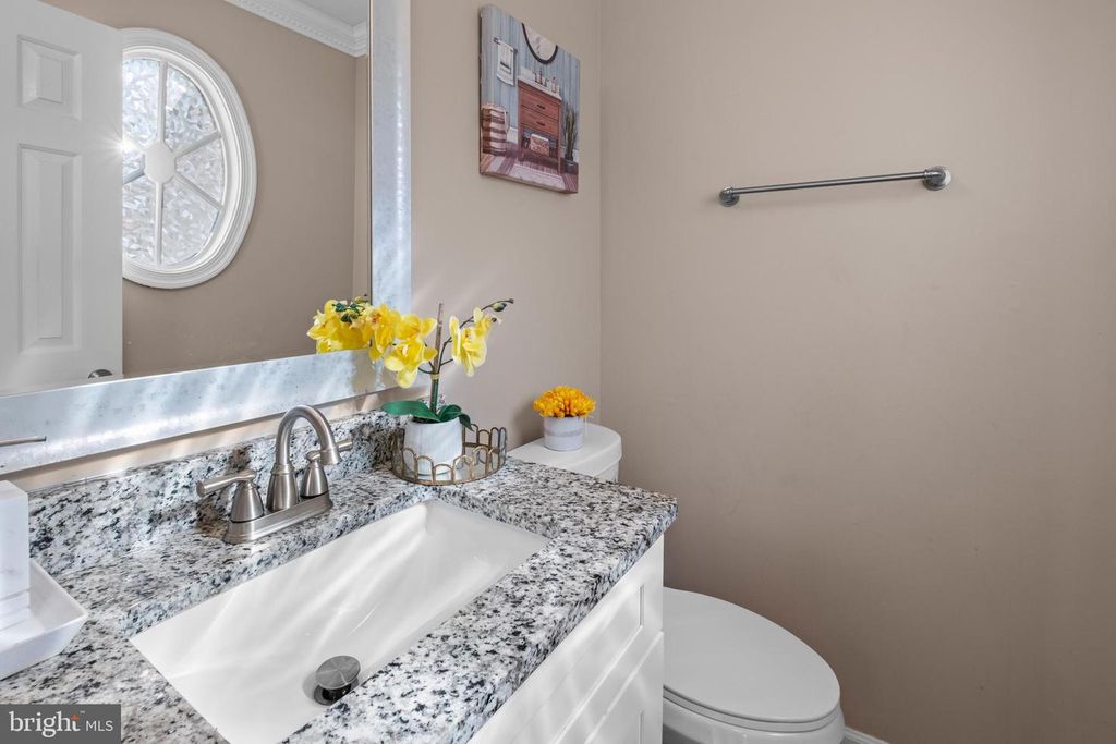 Image 6 of property listing at 10606 FORESTGATE PL, Glenn Dale, MD 20769