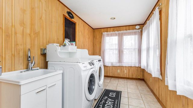 465 S Court Street, Platteville, WI 53818