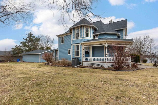 465 S Court Street, Platteville, WI 53818